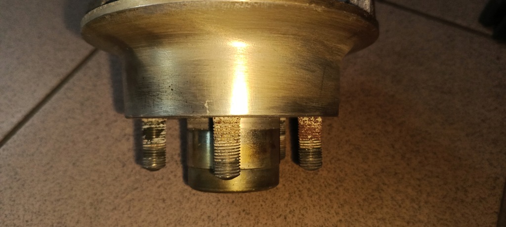 BLOCARE ROȚI SPATE + CAUCIUCURI Yamaha XV 1900 Raider Product image