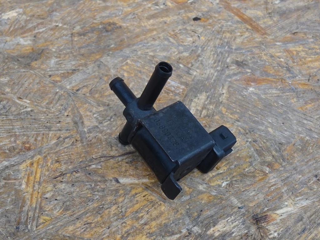 AUDI A3 S3 8L TT 8N GOLF IV BAM AMK VALVĂ DE VACUM N75 058906283F Product image