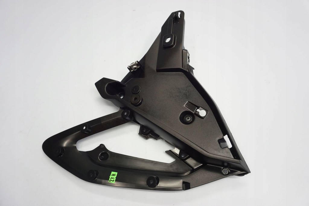YAMAHA MT-09 TRACER GT 18-20 UMPLUREA STÂNGA Product image