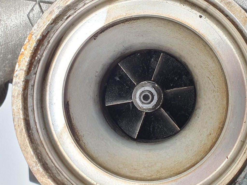 TURBOCOMPRESSOR TURBINA DISCOVERY SPORT L550 2.0 D Product image