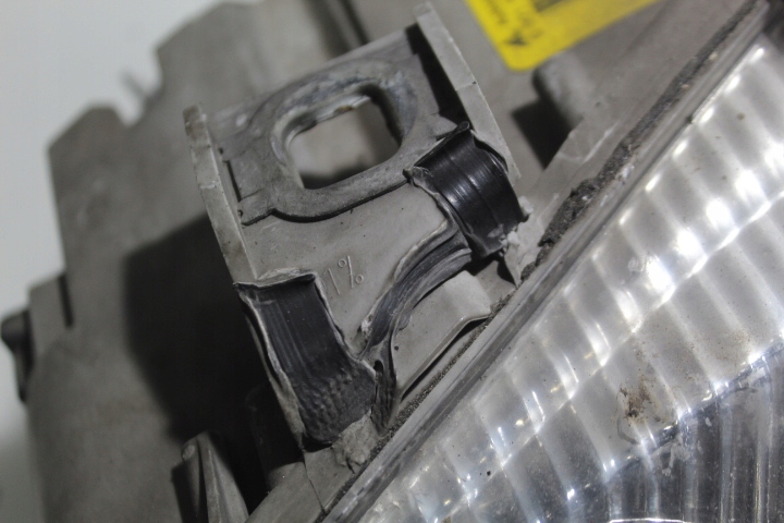 LAMPA STANGA FATA ALFA ROMEO 147 Product image