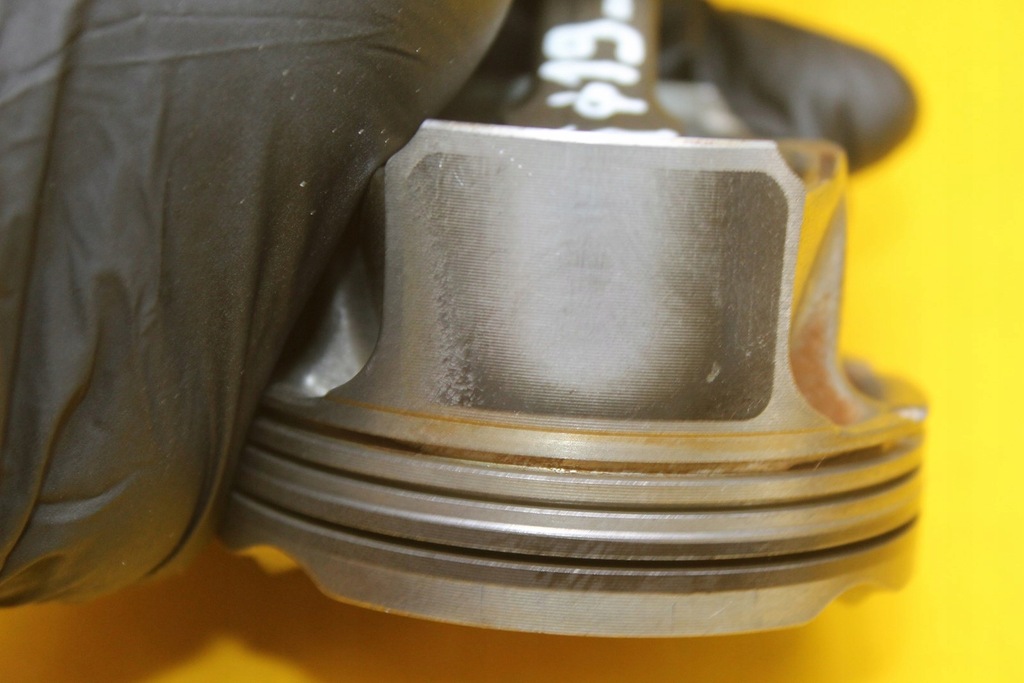 BIELLA PISTON PEUGEOT CITROEN OPEL 1.2 THP PURTECH HN01 0751RD 9807260380 Product image