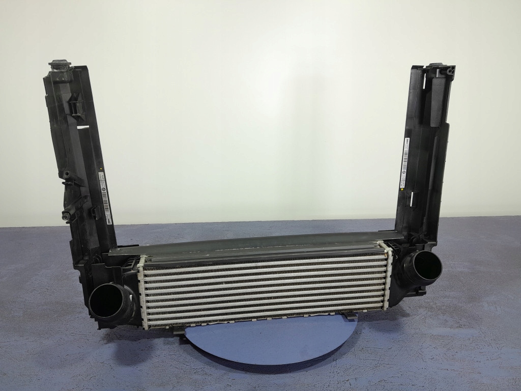 BMW 2 F22 F23 3.0B 326 CP RĂCITOR DE AER INTERCOOLER Product image