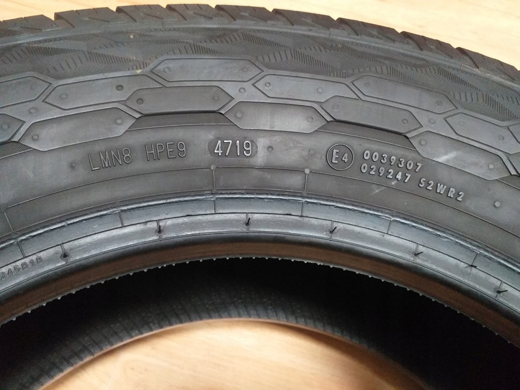 ANVELOPE 215/75R 16C 113/111 UNIROYAL DOT 4719 Product image
