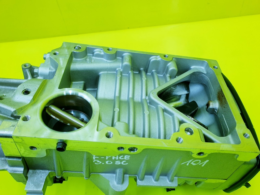 COMPRESOR ÎNCĂRCARE JAGUAR XFR XJ L405 L494 F-TYPE F-PACE 3.0 SC 306PS Product image