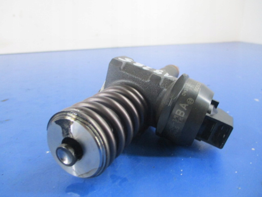 VW AUDI SKODA FABIA 1.4TDi POMPA INJECTIE 038130073AG BOSCH 041472021 Product image