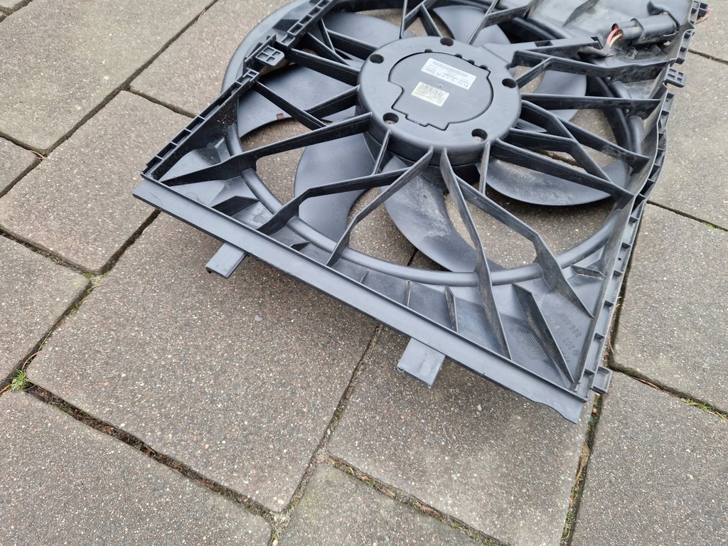 Clasa C W203 Alte locuințe cu fan 400W A2035001593 A2035400688 2006 Product image