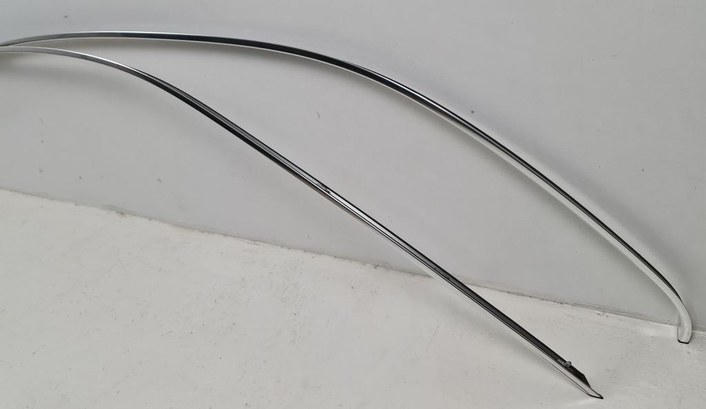 ORNAMENTE PENTRU ACOPERIȘ MERCEDES W204 A2046900780 Product image