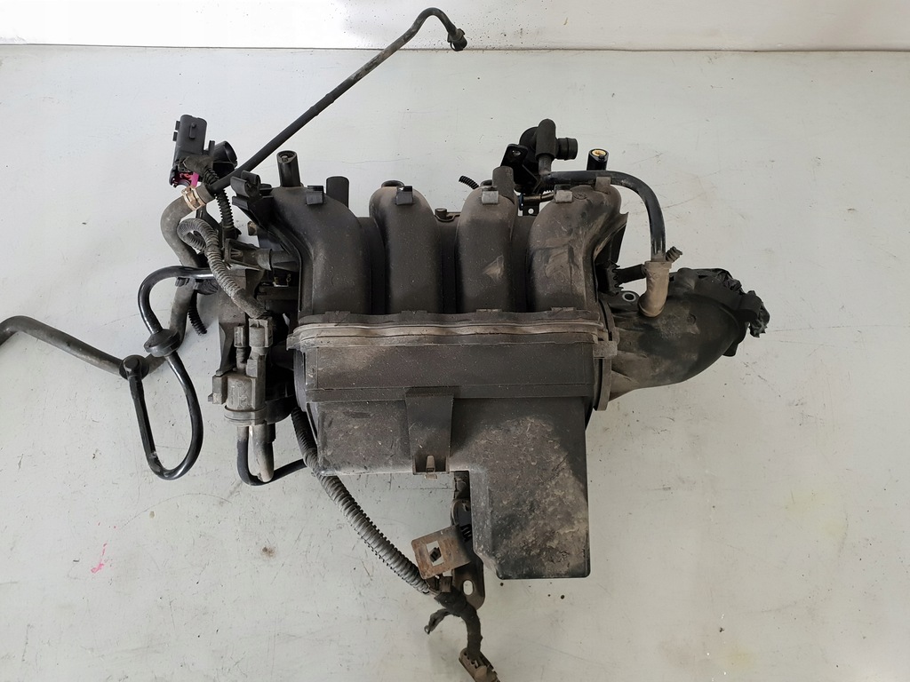 OPEL ASTRA H III 08r 1.6 Z16XER COLECTOR ADMISIUNE Product image
