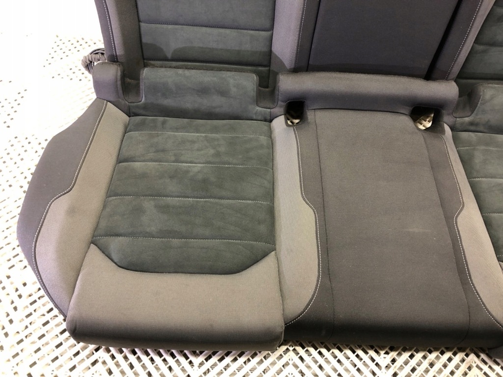 RANDUL AL DOILEA SCAUNE VW GOLF VII Kombi Product image