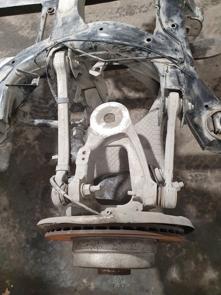SUSPENSIE FUNDA SPATE BMW X5 X6 F15 F16 2.0D Product image