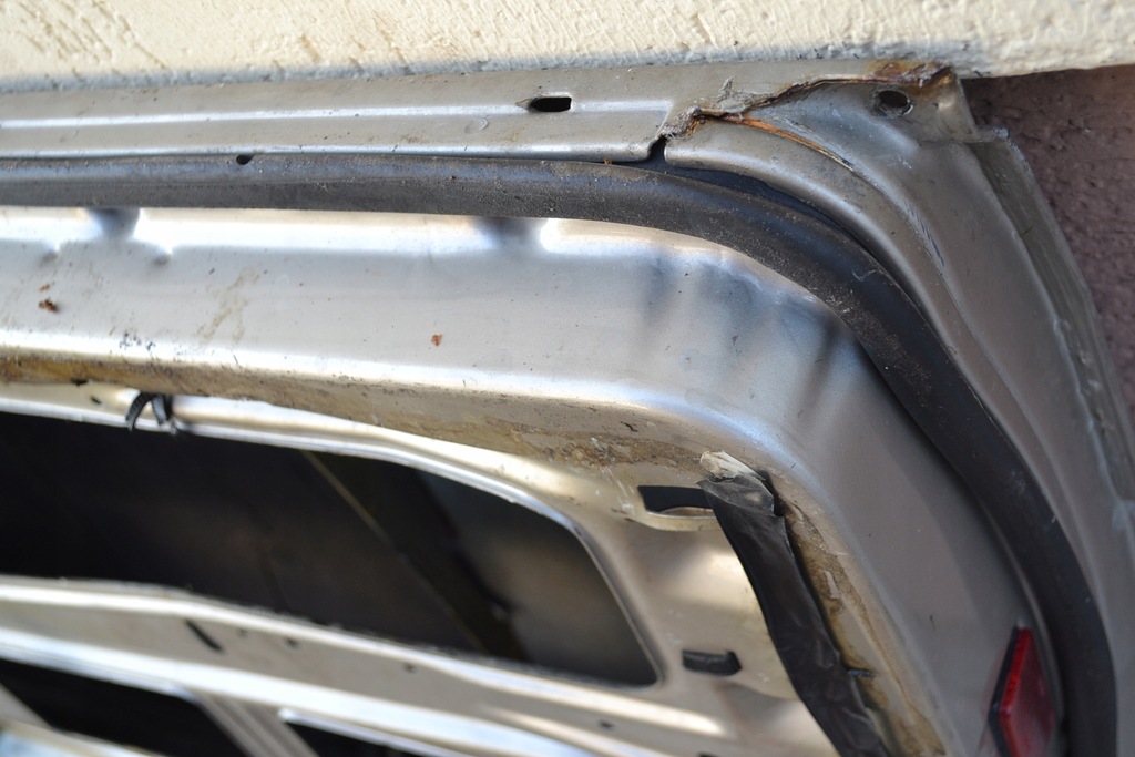 Mercedes W124 C124 Coupe Port stanga Product image