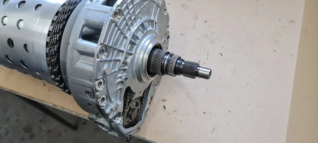 SQ5 8R Q5 LIFT TRANSMISIE ULEI POMPA 3.0 TFSI 8HP-55 1087110040 Product image
