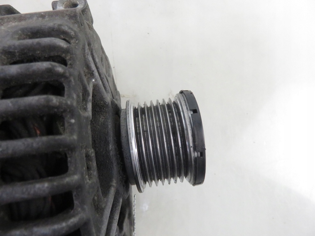 ALTERNATOR MERCEDES CLASA E S211 E 320 T CDI 0131547002 0121715015 Product image