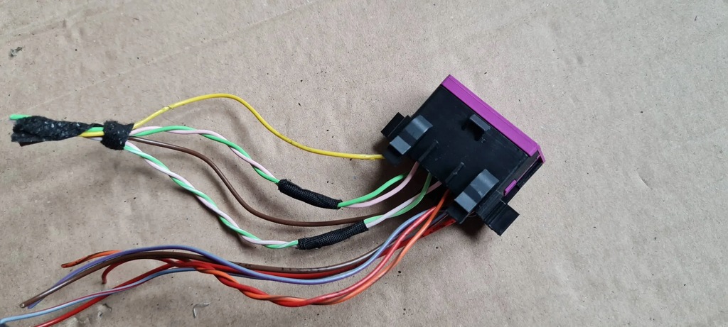 PRISE OBD PRISE A5 8W 3A0972695A A7 4G A4 B8 S4 B9 Q5 Q3 Product image