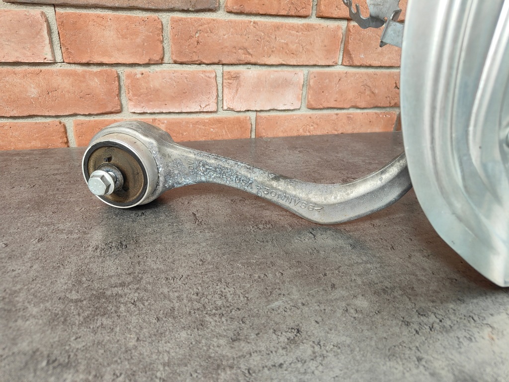 BMW G01 X3 G02 X4 Hub stânga Product image