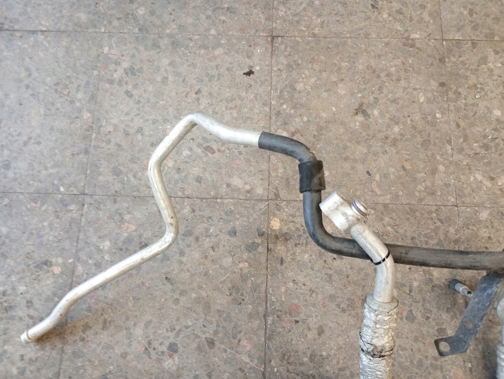 1J1820743r Scaun de cablu de aer condiționat Leon 1 și 99-05 Product image