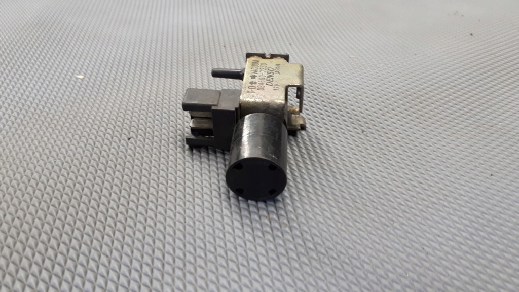 084600-7230 robinet de vid denso I Product image