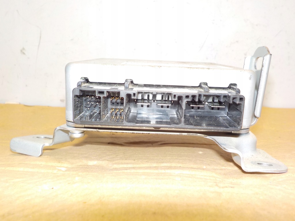 TOYOTA YARIS III 2013R D4D MODUL SERVODIRECȚIE 89650-0D293 Product image