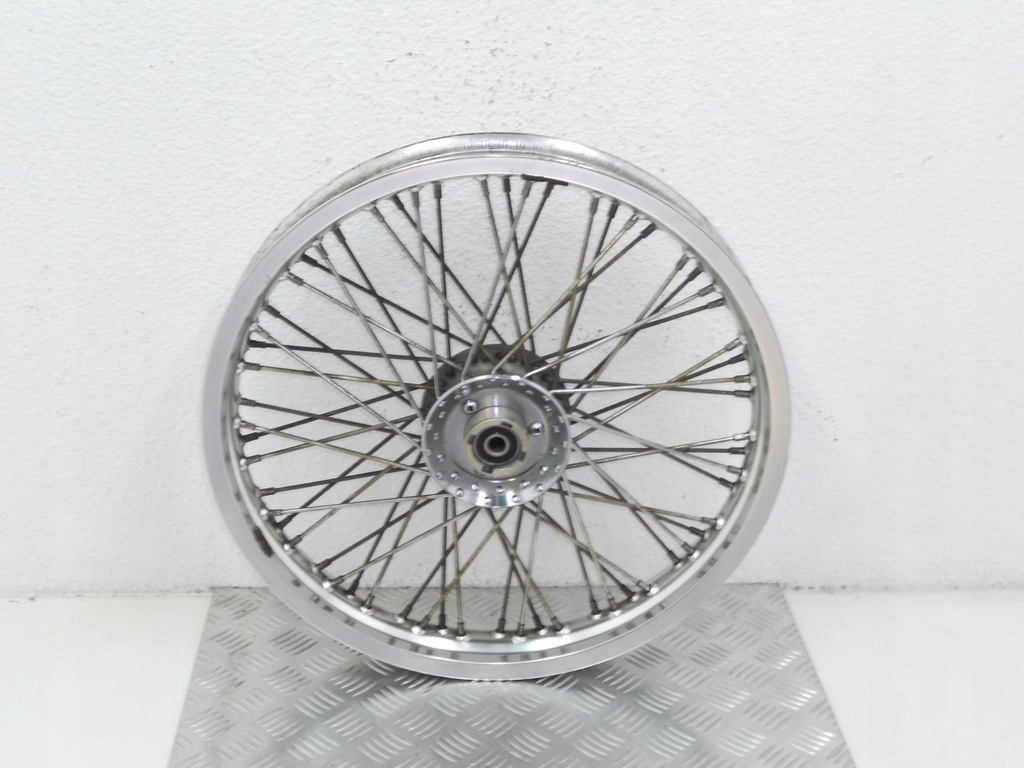 ROATA FATA SUZUKI VS 750 INTRUDER JANTE ORIGINALA Product image
