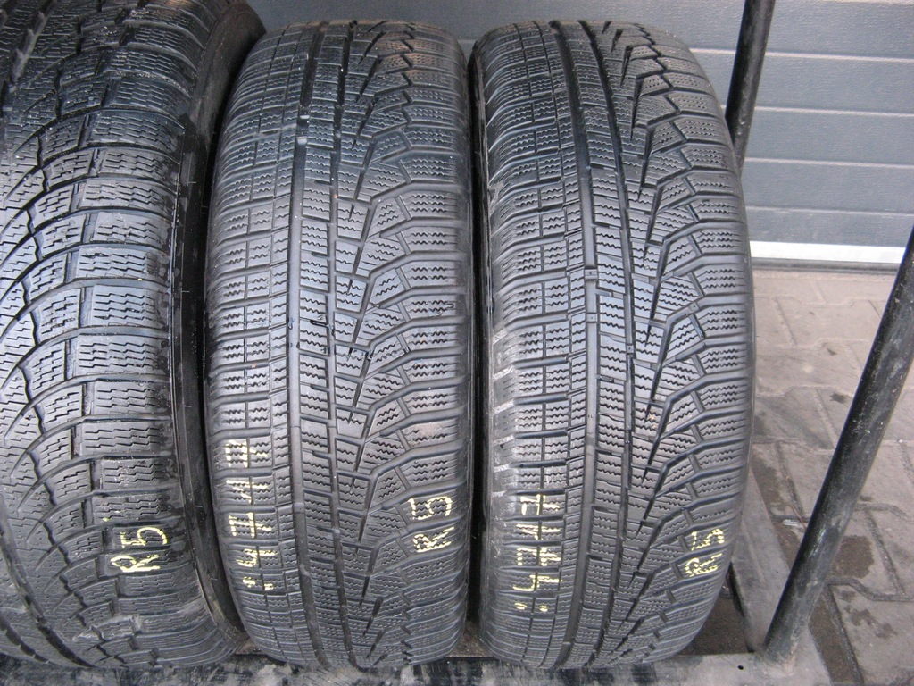 205/60R16 HANKOOK WINTER I'CEPT Evo 2 nr 4759/4717 Product image
