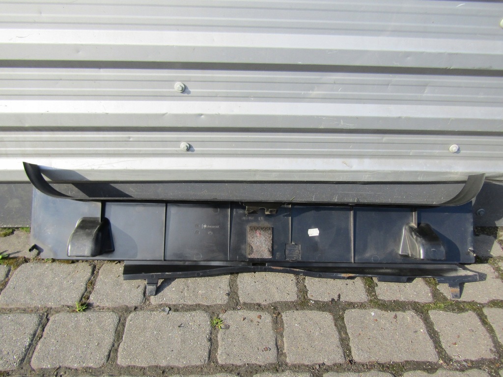 2 MERCEDES W202 COMBI CAPACĂ PORGAI SPATE ÎN PORGAI Product image