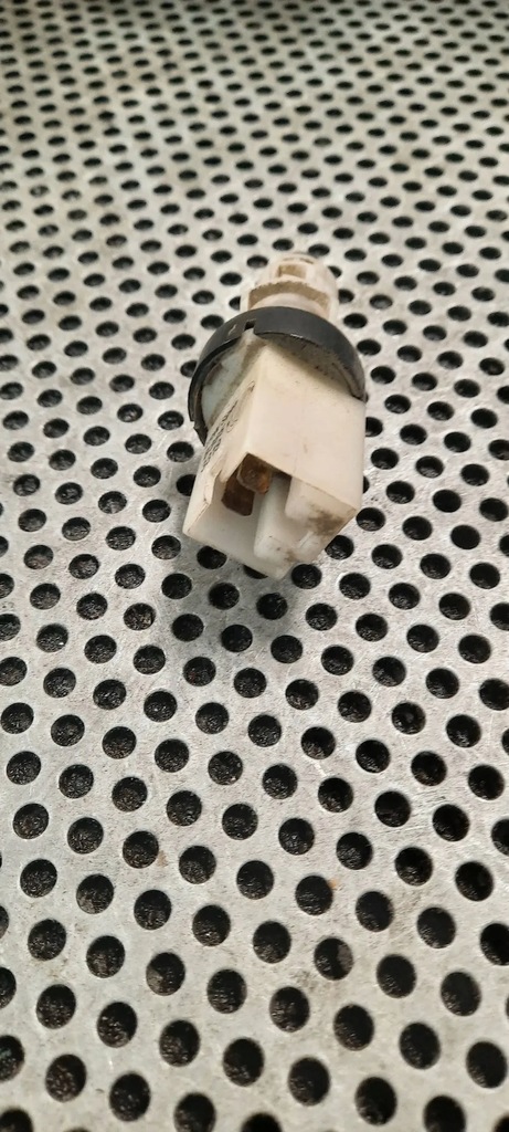 SENSOR STOP IVECO DAILY B3653319 Product image