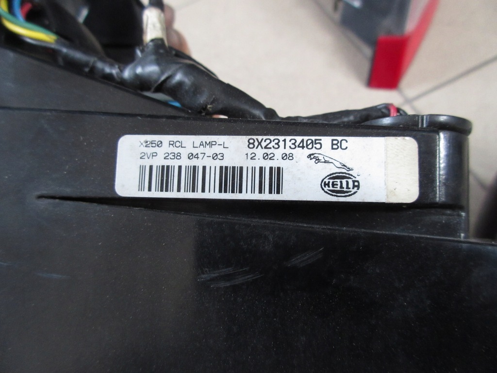2009-2011 Jaguar XF – Lampă/far spate stânga – 8X2313405BC Product image