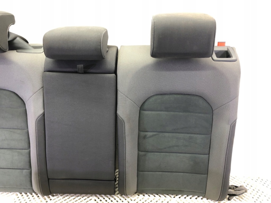 RANDUL AL DOILEA SCAUNE VW GOLF VII Kombi Product image