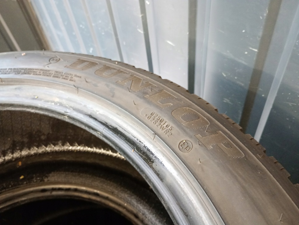 Dunlop Winter Sport5 5 2x 255/45R20 și 2x 285/45R20 anvelope de 4,3 mm iarna Product image