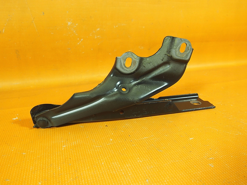Audi A6 4G LIFT 32KM Balamă capotă STÂNGA LY9T 4g8823301e Product image