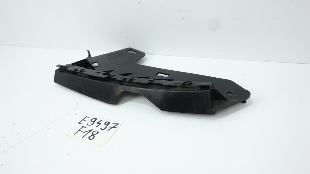 VOLVO V70 S70 2007- MONTARE BARĂ CURSĂ STÂNGA FAȚĂ 30796387 Product image
