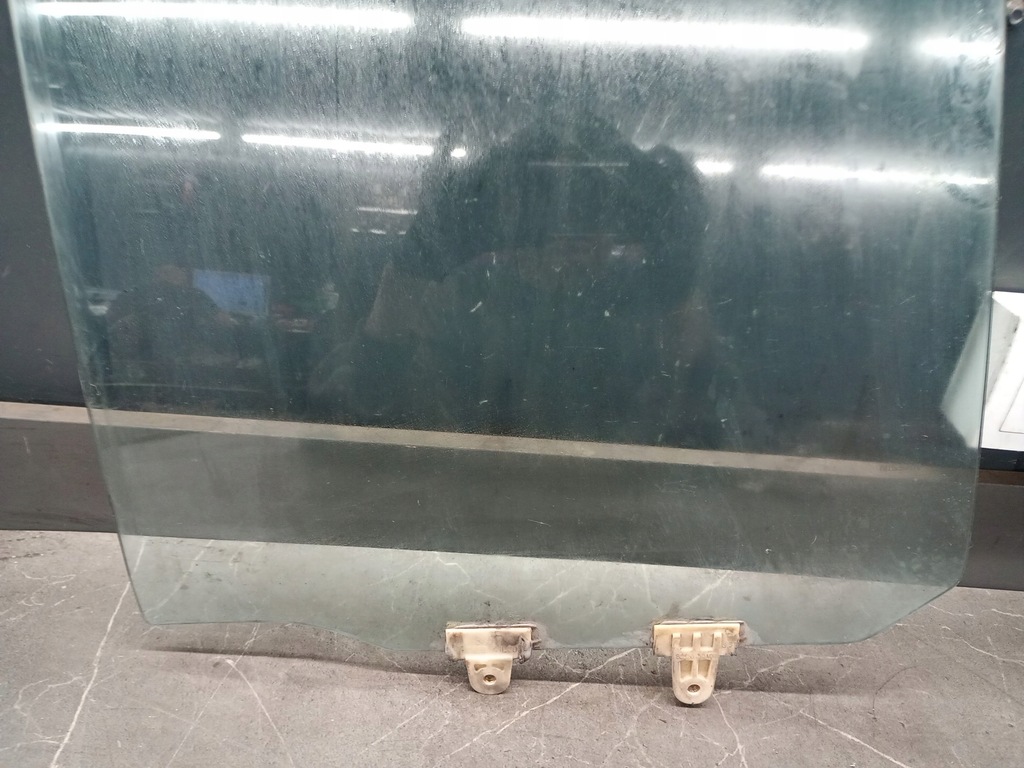 Sticlă dreaptă din spate Nissan Terrano și 91R Product image