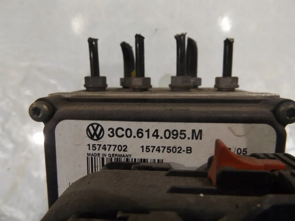 PASSAT B6 1.6FSI POMPA ABS 3C0614095m Product image