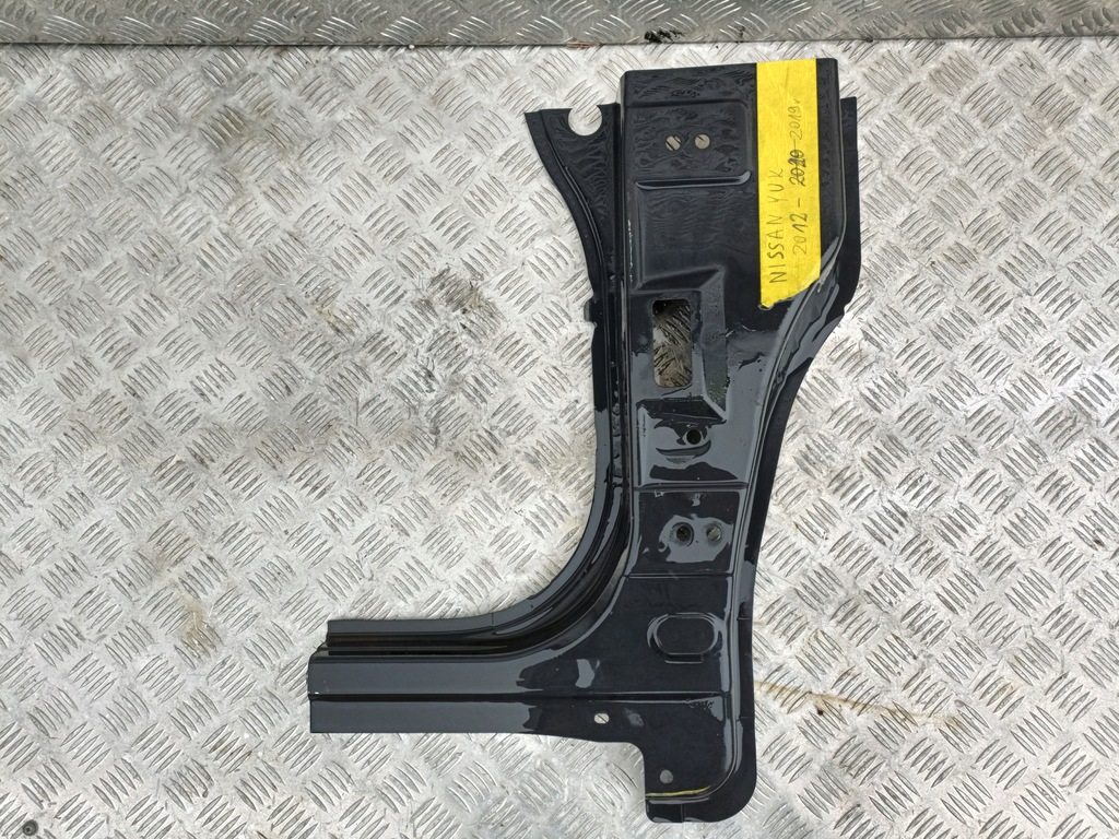 NOU CAPAC STÂLPĂ FAŢĂ STÂLPĂ DREAPTA FAŢĂ NISSAN JUKE F15 12-19 Product image