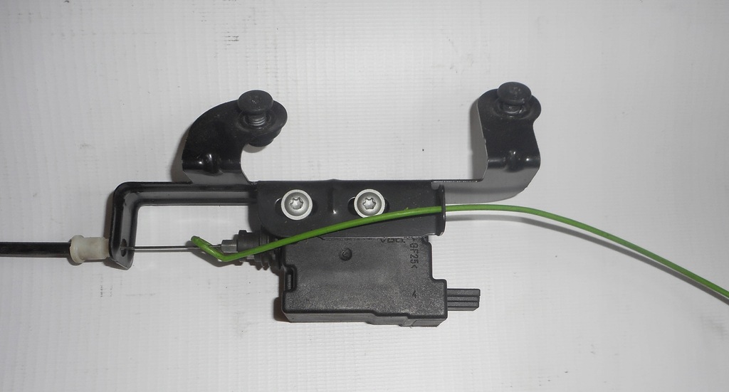 BMW E61 E63 E64 actuator clapeta combustibil 8377415 Product image