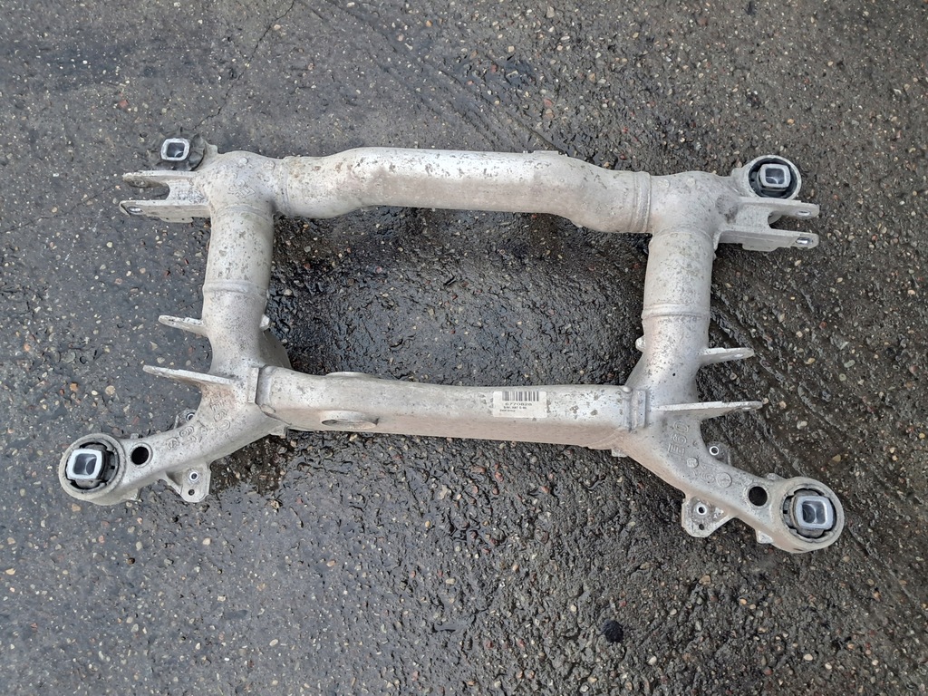 Suspensie spate boghiu grindă 6 770 828 BMW E60 E61 520d 530d 520i 530i Product image