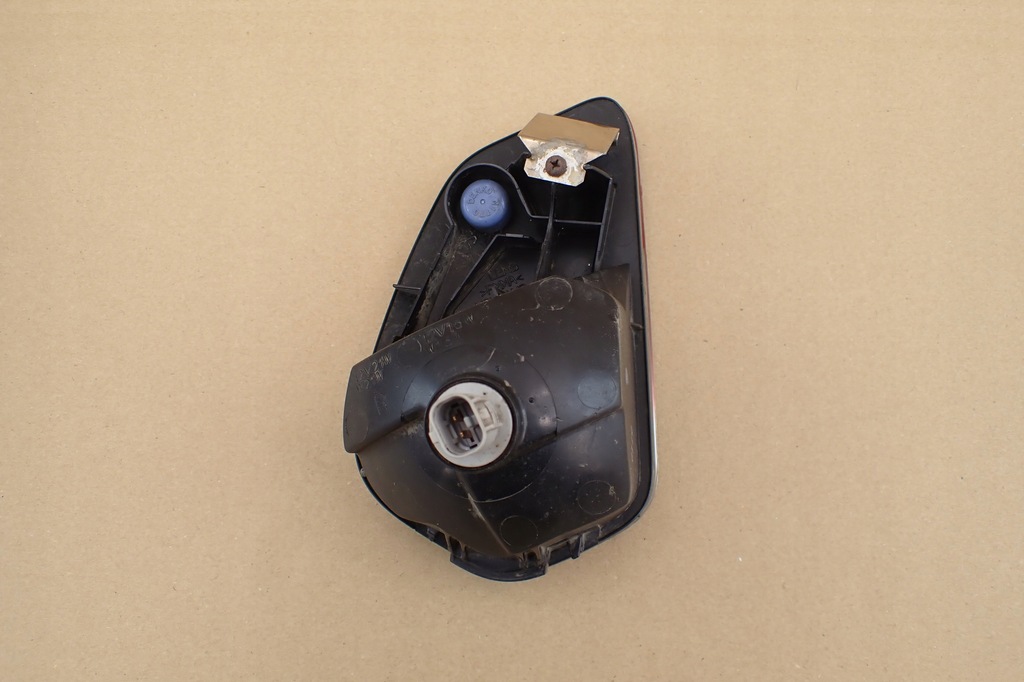 MITSUBISHI OUTLANDER LIFT 15- LAMPĂ SPATE DREAPTA ORIGINAL 1149-225R Product image