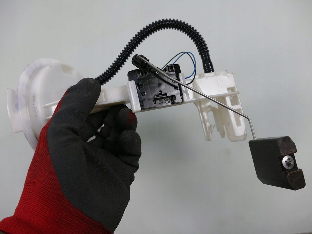 MERCEDES C W204 3.0 CDI SENSOR NIVEL FLOTANT 10r Product image