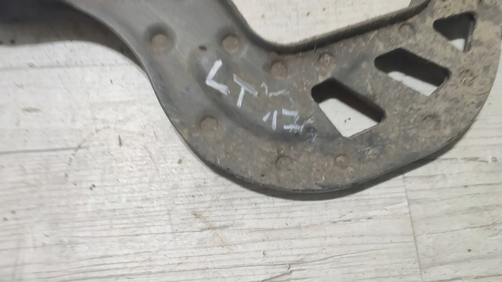 Mercedes-Benz Clasa A W176 17 1.5cdi Spate partea stanga Brat oscilant Product image