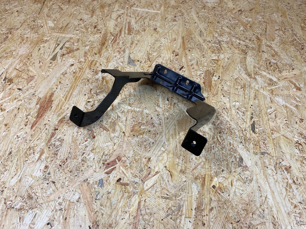 Mânerul suportului Montarea bazei de baterie Volvo XC40 32314831 Product image