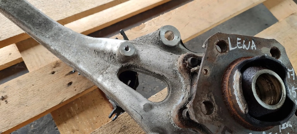 A5 8W Knuckle STÂNGA FAȚĂ STÂNGA 8W0407253F A4 B9 8W Product image
