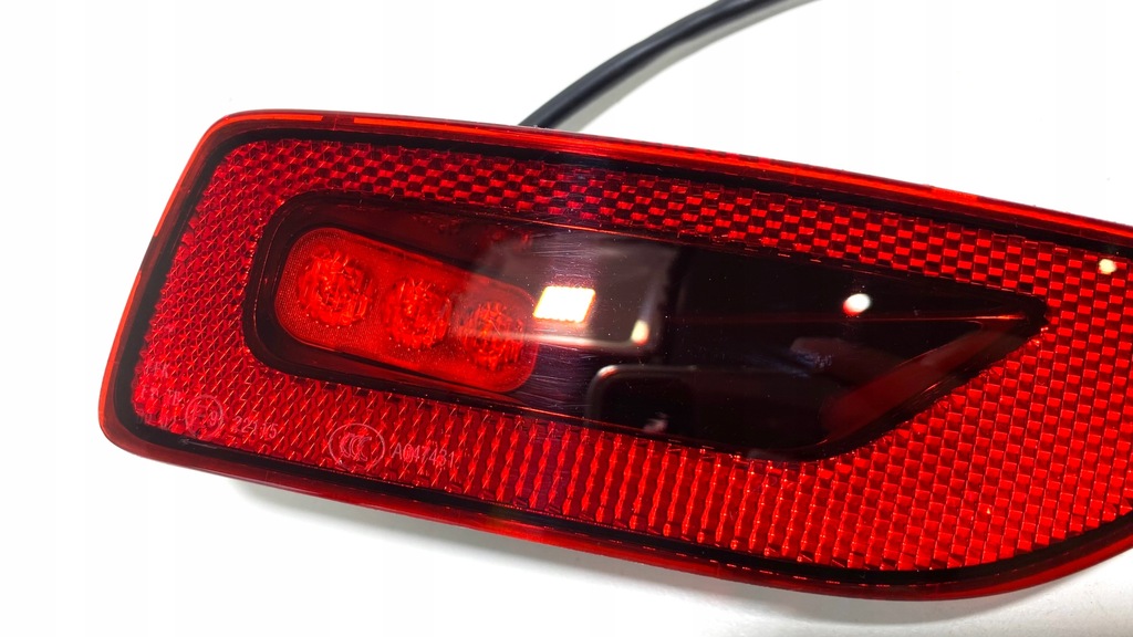 REFLECTOR BARĂ SPATE VW T-CROSS 2GM945701 STÂNGA Product image