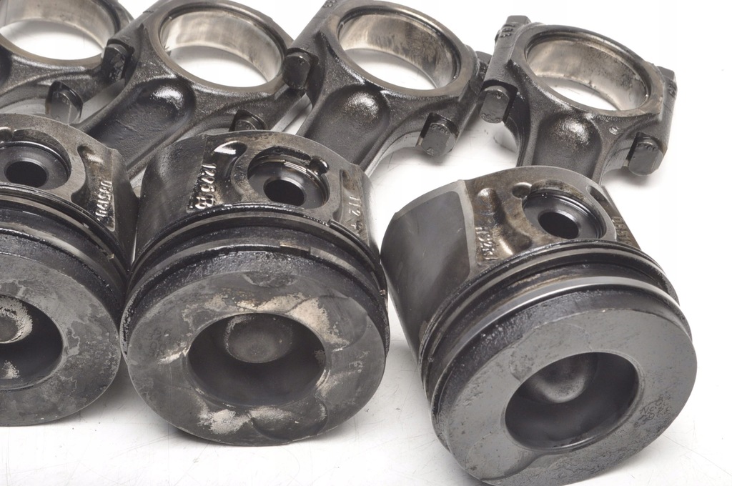 FORD FOCUS MK2 PISTON CU BIELLA 085190 Product image
