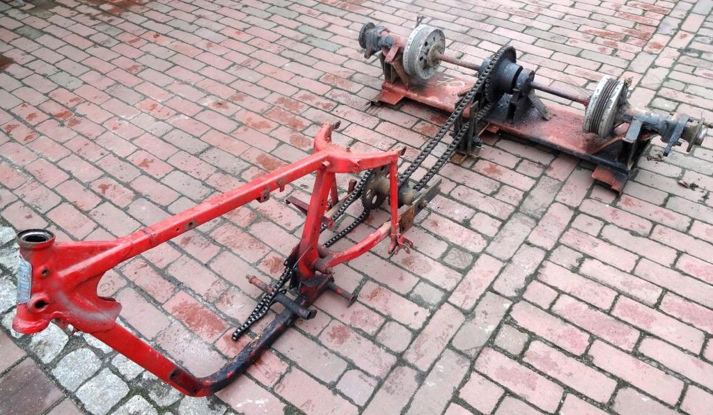 Design de remorcă cu cadru de motocicletă pentru tricicletă Product image