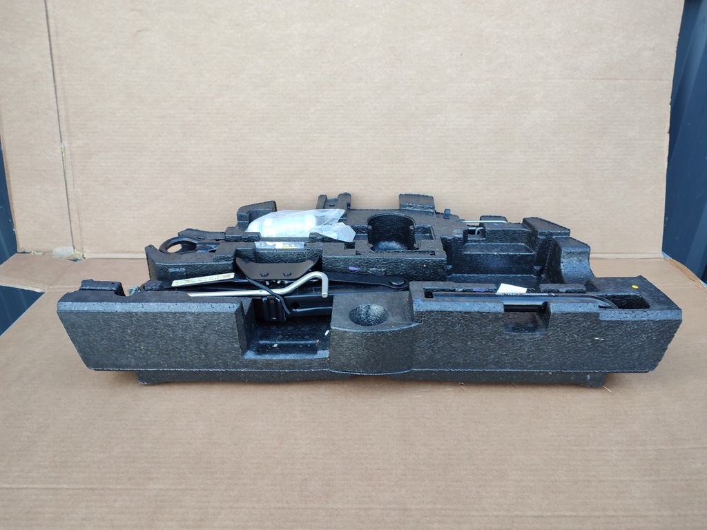 Set reparatie cric roata insert RENAULT LAGUNA III COMBI ORIGINAL Product image