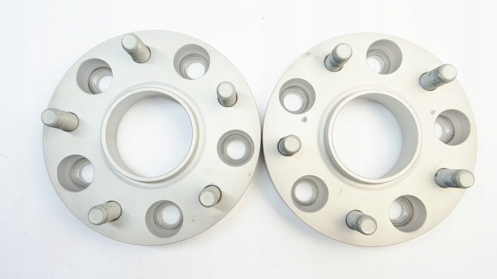 PORSCHE CARRERA 911 DISTANȚIERE ROȚE 2X28MM 5X130 71,6 5695716 H&R Product image