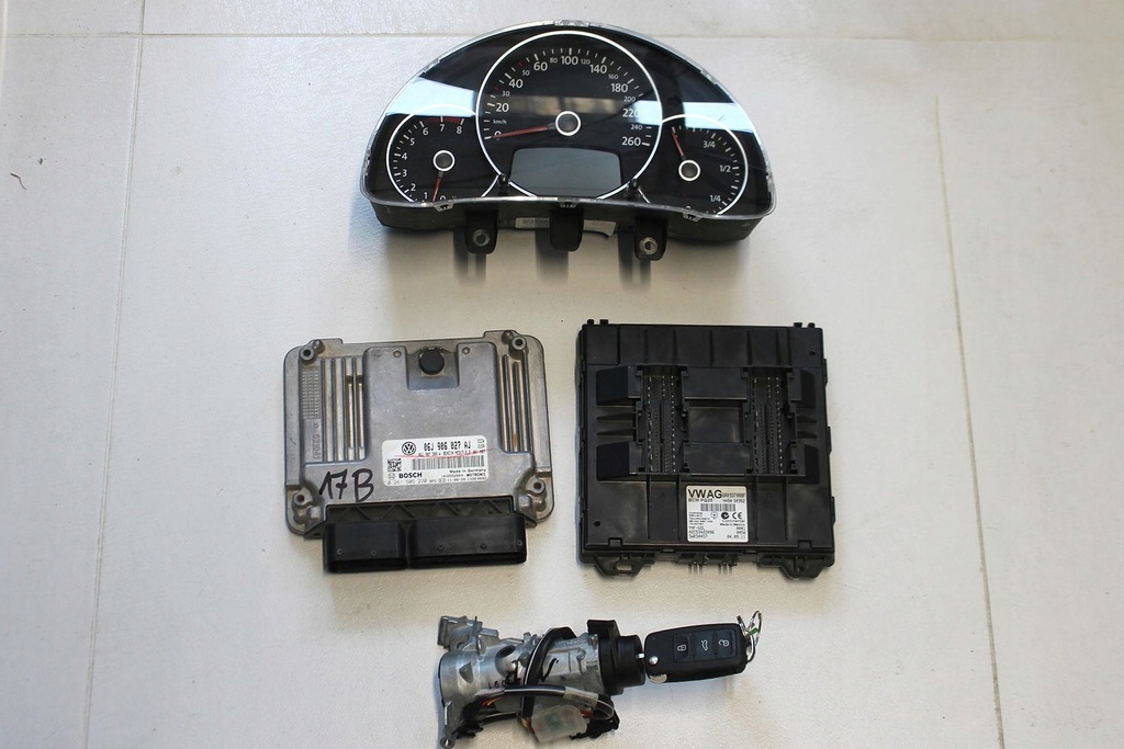 VW The Beetle Car Set de pompieri de mașini 5C5920870B 03F906070 Product image