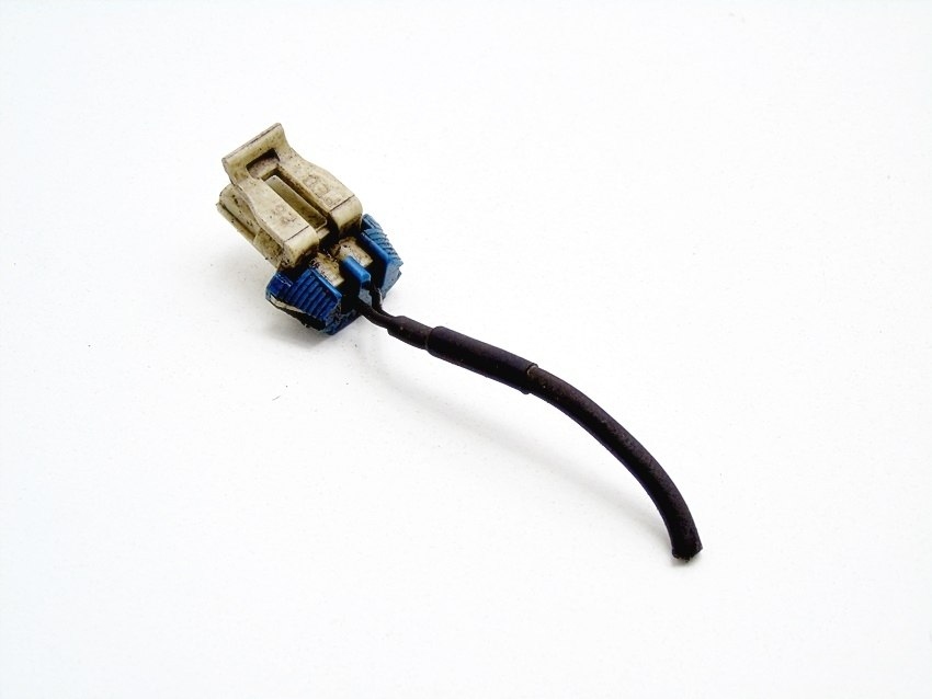 PLUG CUBE VECTRA ASTRA CORSA ZAFIRA MERIVA 95 Product image