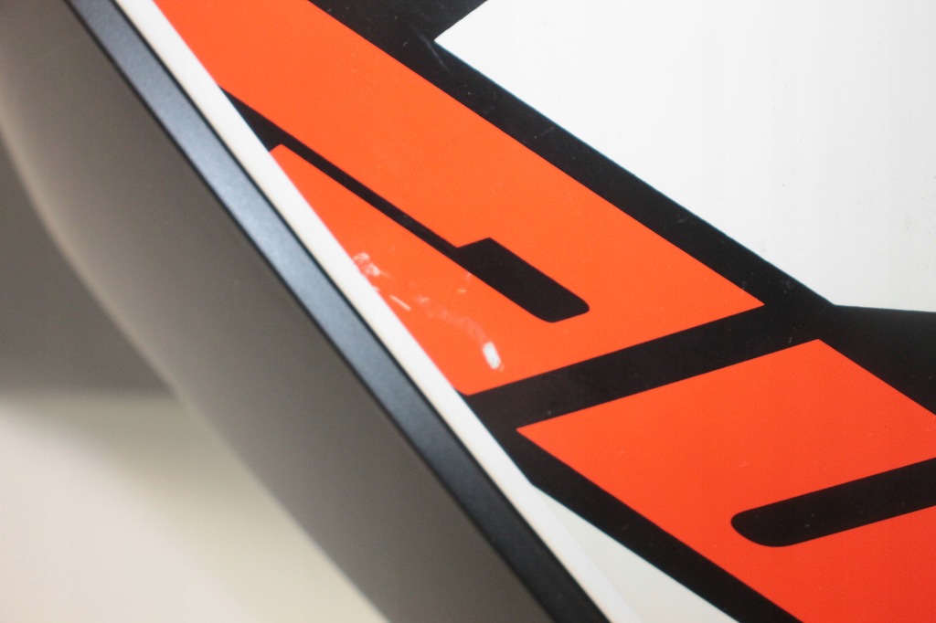 KTM DUKE 125 200 11-16 OVERLAY CAPAC REZERVOR CARENARE REZERVOR Product image